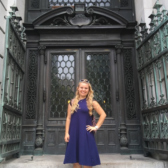 Meet your Posher, Victoria - Picture 1 of 1